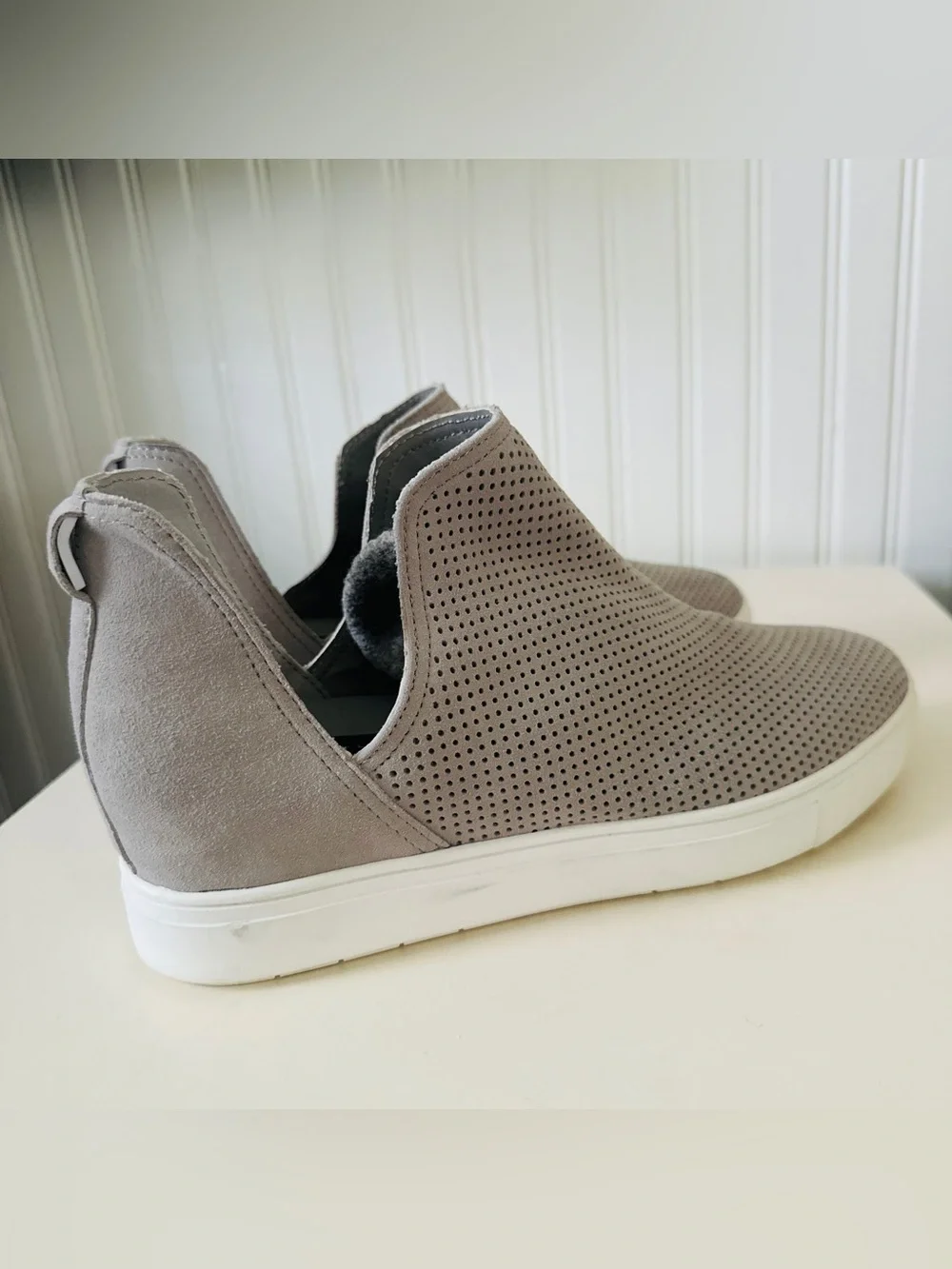 🔥Steven By Steve Madden Gray Perforated Slip-On Sneakers🩶